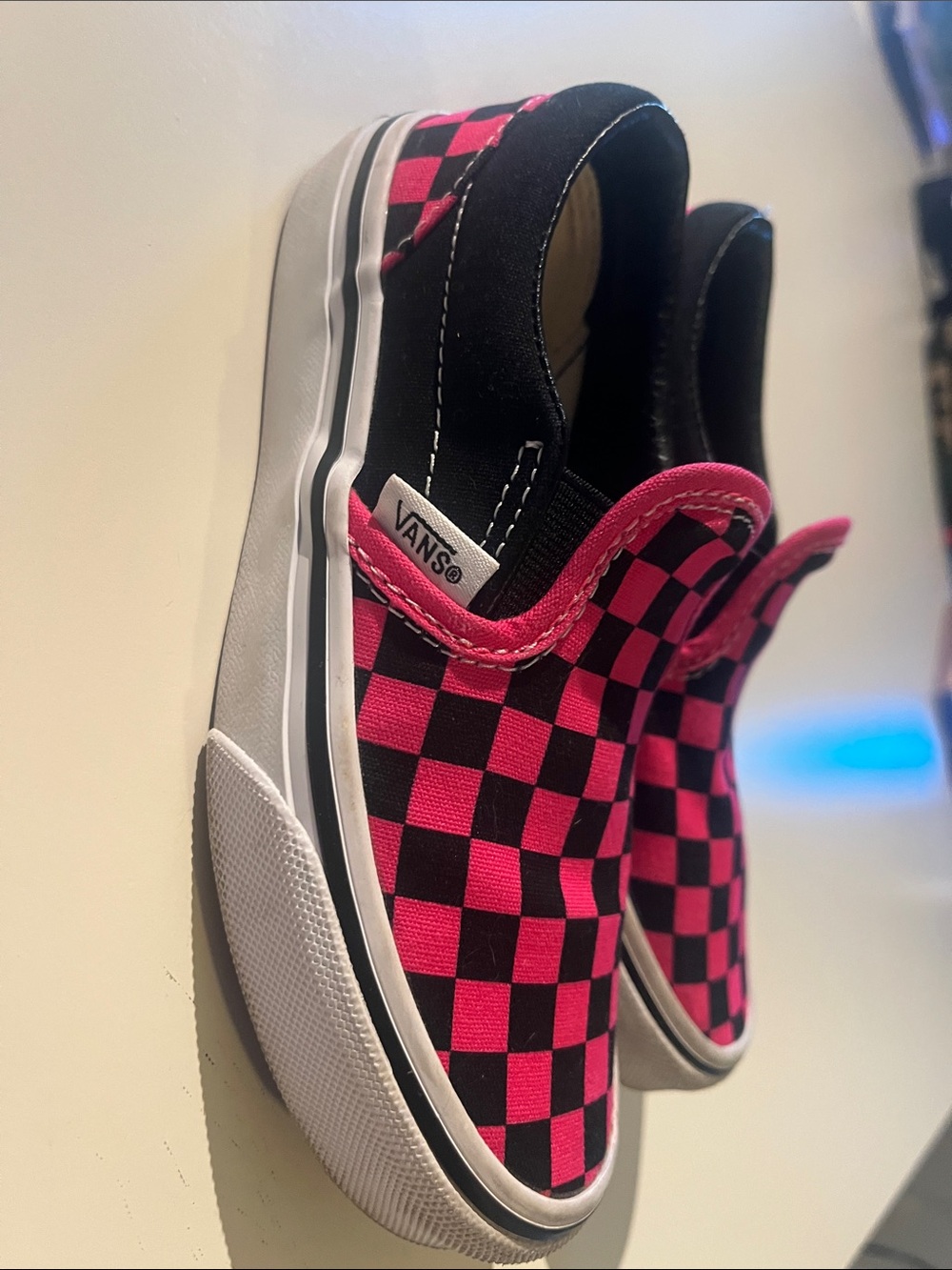 Vans Kids Slip-On Checkerboard Sneakers in Pink & Black - Picture 2 of 4